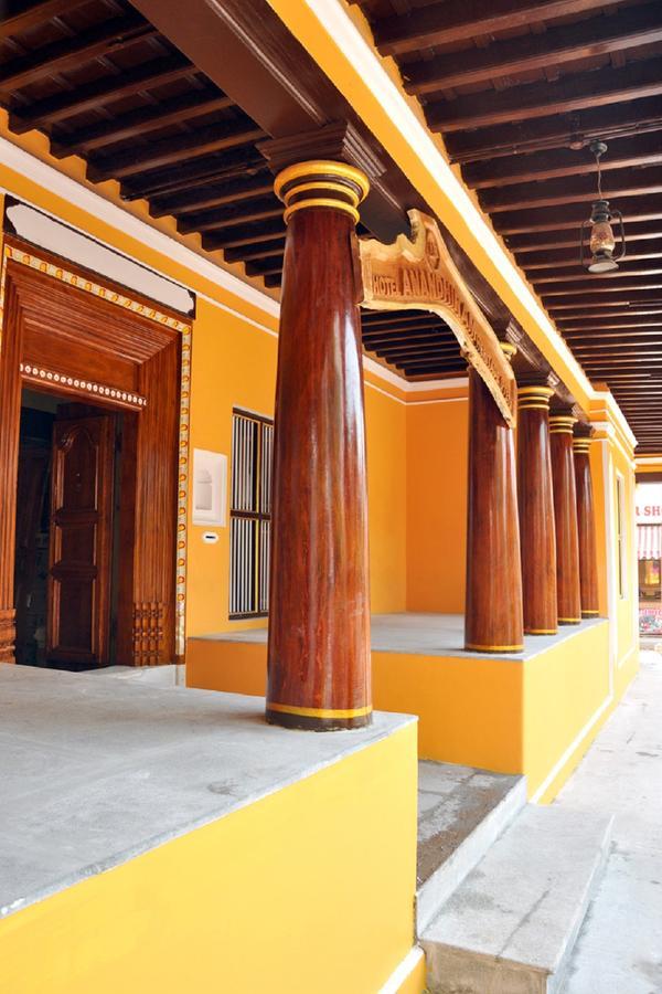 Hotel Anandhiram Heritage Karaikal Bagian luar foto